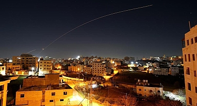 SON DAKİKA | Orta Doğu'da saniye saniye gerilim! Tahran, Tel Aviv, Doha ve Dubaiden sonra Lübnanda patlama sesleri 